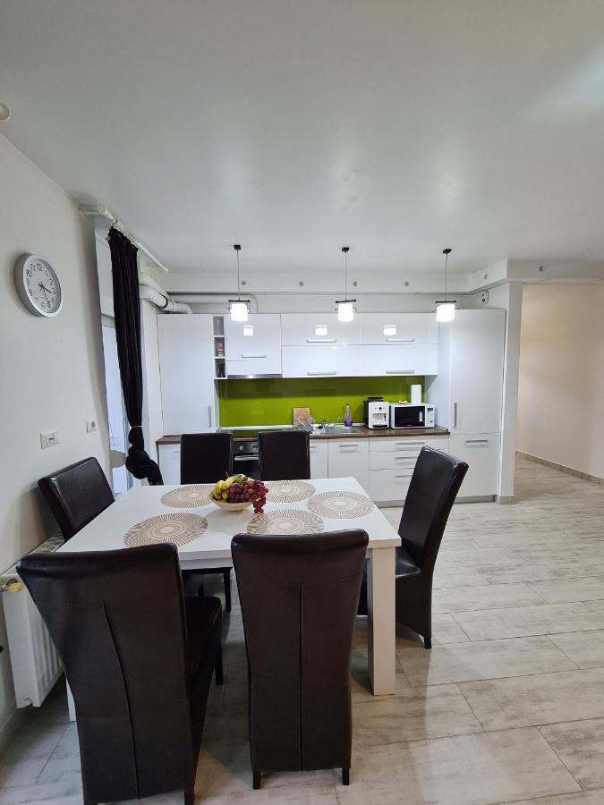 Cozy Apartment Арад Екстер'єр фото